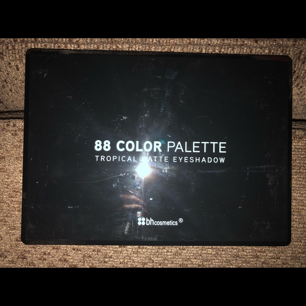 88 Matte color palette